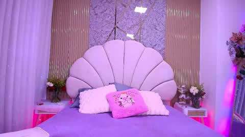 Aisha online show from January 17, 11:59 am