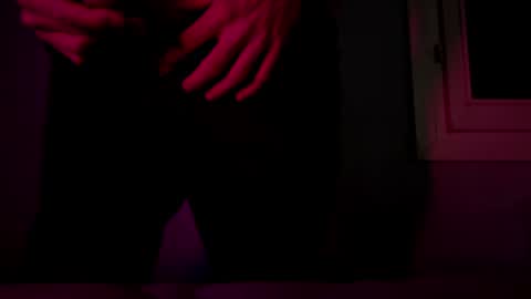 a_c6t online show from April 30, 9:41 pm