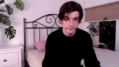 Snapshot of a_lf chatting on February 11, 9:20 pm Alf online show from February 11, 9:20 pm