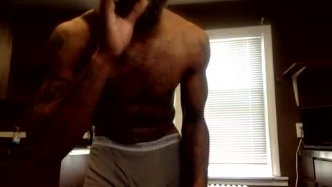 a_rizzy85 online show from May 19, 3:51 pm