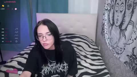 Snapshot of a_s_m_ chatting on February 4, 3:29 pm Kris Michael online show from February 4, 3:29 pm