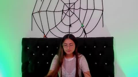 A Sexy Couple online show from November 4, 9:14 pm