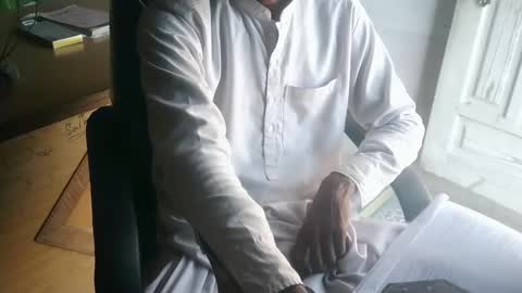 Snapshot of aakhan804 chatting on March 3, 10:28 am aakhan804 online show from March 3, 10:28 am