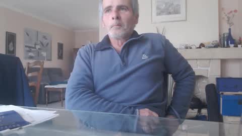 Aalex1717 online show from April 3, 2:37 pm