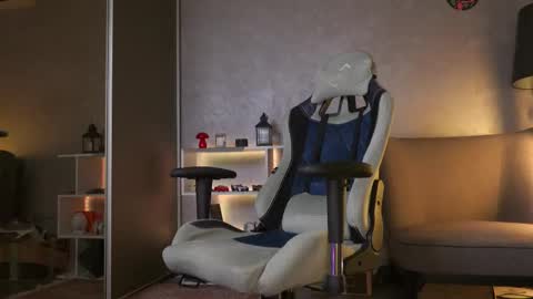 Alex online show from October 27, 8:02 pm