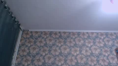 Alice online show from April 16, 3:46 pm