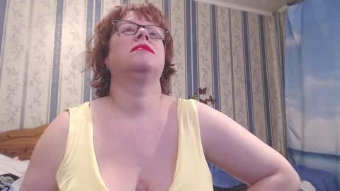 Snapshot of aamarillis chatting on February 27, 8:53 pm NINA online show from February 27, 8:53 pm