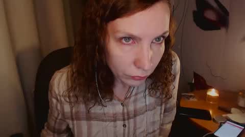 Snapshot of aamazingjoi chatting on December 25, 4:12 am Katie online show from December 25, 4:12 am