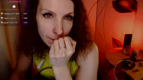 Snapshot of aamazingjoi chatting on January 24, 8:54 pm Katie online show from January 24, 8:54 pm