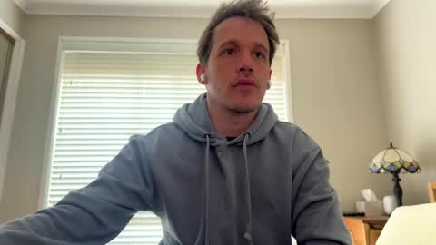 Kris online show from March 14, 9:31 pm