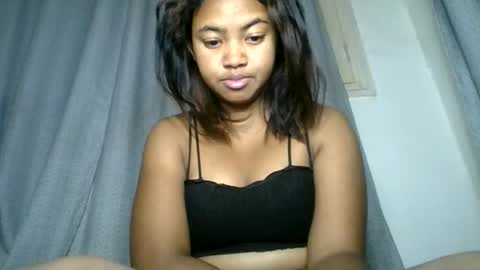 aariciah online show from May 27, 11:35 pm