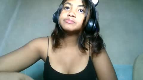 aariciah online show from May 30, 7:49 am