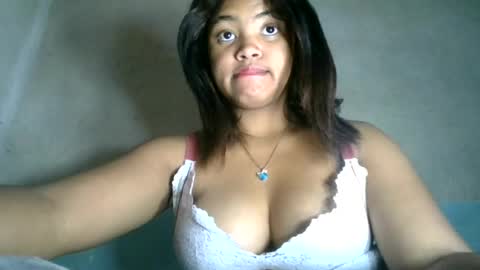 Snapshot of aariciah chatting on June 23, 4:21 am aariciah online show from June 23, 4:21 am