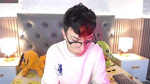 Snapshot of aaron_blink1 chatting on January 7, 3:02 pm Aaron online show from January 7, 3:02 pm