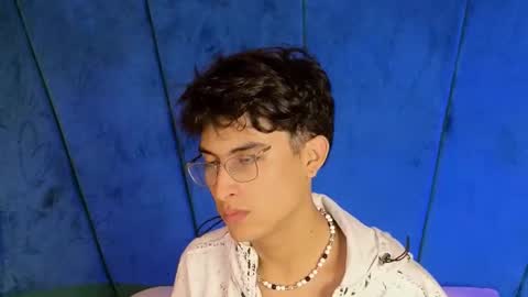 Aaron Ezequiel online show from October 16, 9:49 pm