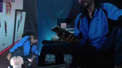 Snapshot of aaron_malikk chatting on April 24, 3:53 am aaron_malikk online show from April 24, 3:53 am