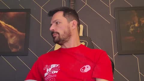 Aaron online show from February 4, 6:04 am