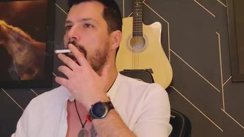 Aaron online show from February 9, 3:23 pm