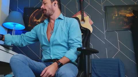 Aaron online show from September 21, 4:03 am