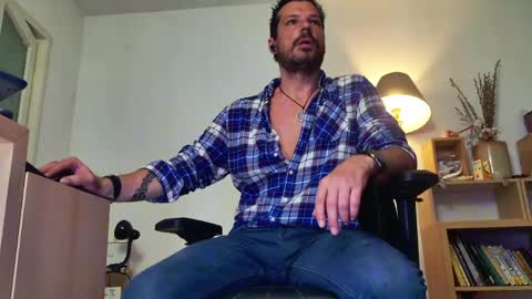 Aaron online show from May 5, 12:51 am