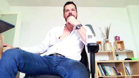 Aaron online show from May 31, 5:48 am