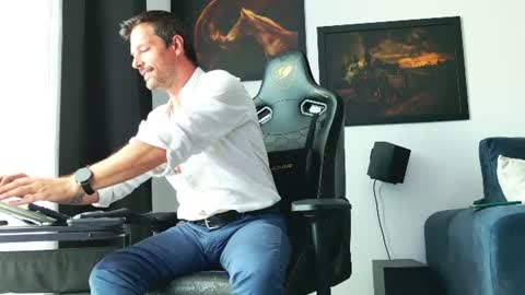 Aaron online show from July 7, 7:23 am