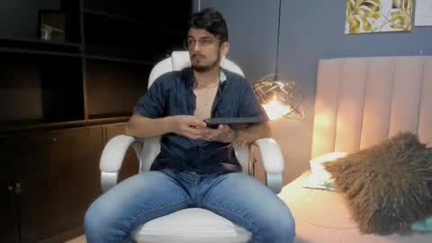 Snapshot of aaronfuentes7 chatting on September 18, 6:54 pm aaronfuentes7 online show from September 18, 6:54 pm