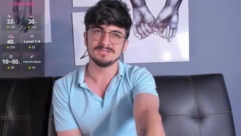 Snapshot of aaronfuentes7 chatting on October 7, 6:27 pm aaronfuentes7 online show from October 7, 6:27 pm