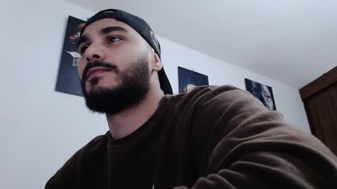 aaronteylor online show from December 8, 12:40 am