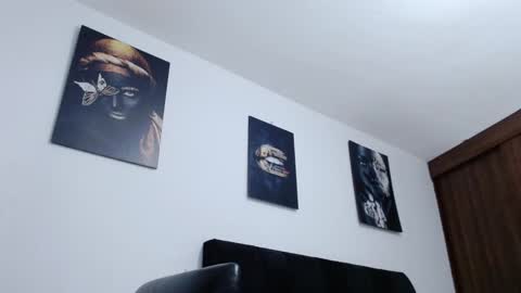 aaronteylor online show from December 8, 10:08 am