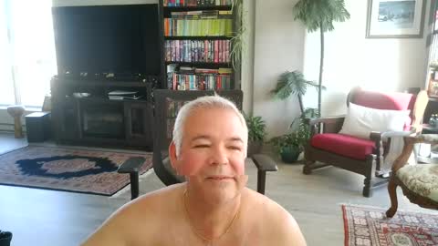 Snapshot of aarosteev chatting on October 2, 1:18 pm Jason online show from October 2, 1:18 pm