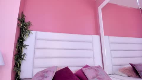 abbey_walker online show from February 12, 1:41 am