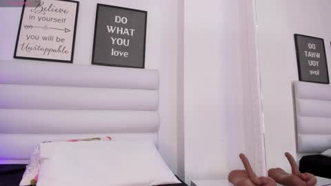 abbey_walker online show from March 13, 11:06 am