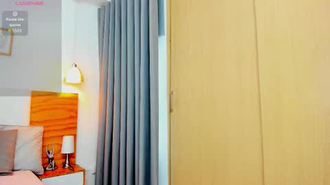 Abbie Royy online show from November 4, 12:04 pm