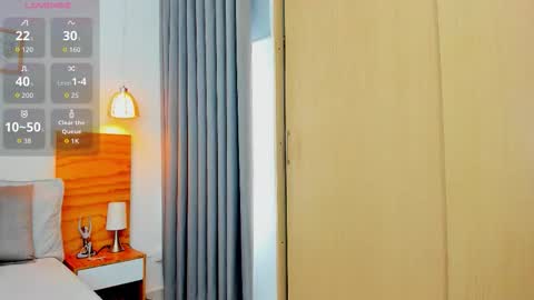 Abbie Royy online show from November 12, 1:00 pm