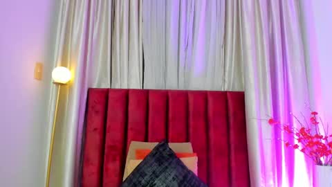 Abbie Joness online show from September 26, 11:25 am