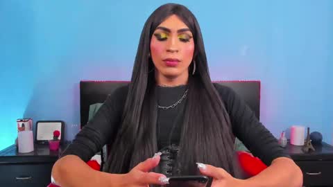 Abbigail Fuster  online show from December 23, 8:00 am