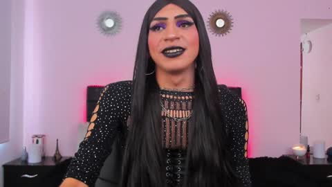 Abbigail Fuster  online show from February 7, 4:35 pm