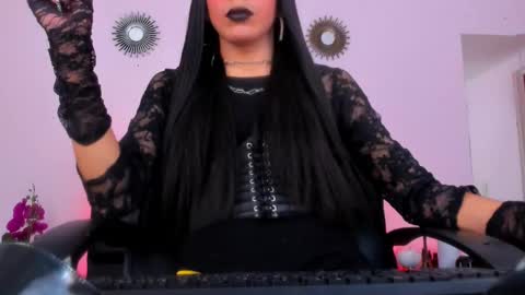 Abbigaiil online show from February 24, 12:20 am