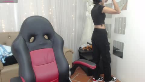 Abbi online show from December 11, 7:14 pm