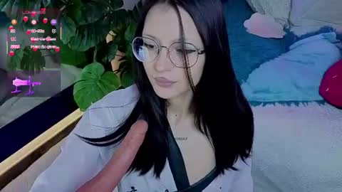 Snapshot of abby_dreamss chatting on June 25, 11:48 am Abby online show from June 25, 11:48 am