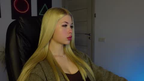 ABBY LAKER online show from January 30, 7:07 am