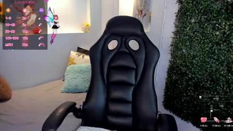 Abby  online show from September 11, 8:20 pm