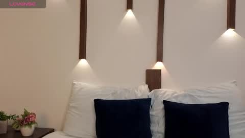 Abbygail online show from March 17, 12:30 pm