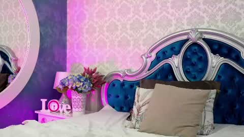 Snapshot of abby_moonx chatting on July 10, 6:10 pm Abby online show from July 10, 6:10 pm