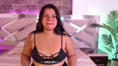 Snapshot of abby_rouge chatting on January 15, 12:21 pm Abby Rouge online show from January 15, 12:21 pm