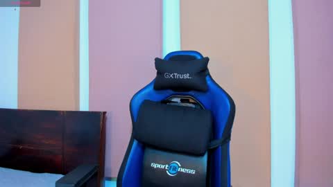 ---Abby--- online show from April 8, 4:45 am