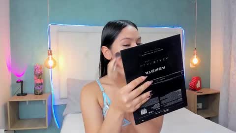 Abby Dixon  online show from November 14, 2:27 pm