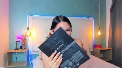 Abby Dixon  online show from March 5, 1:18 pm