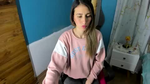 sara online show from November 13, 4:55 am